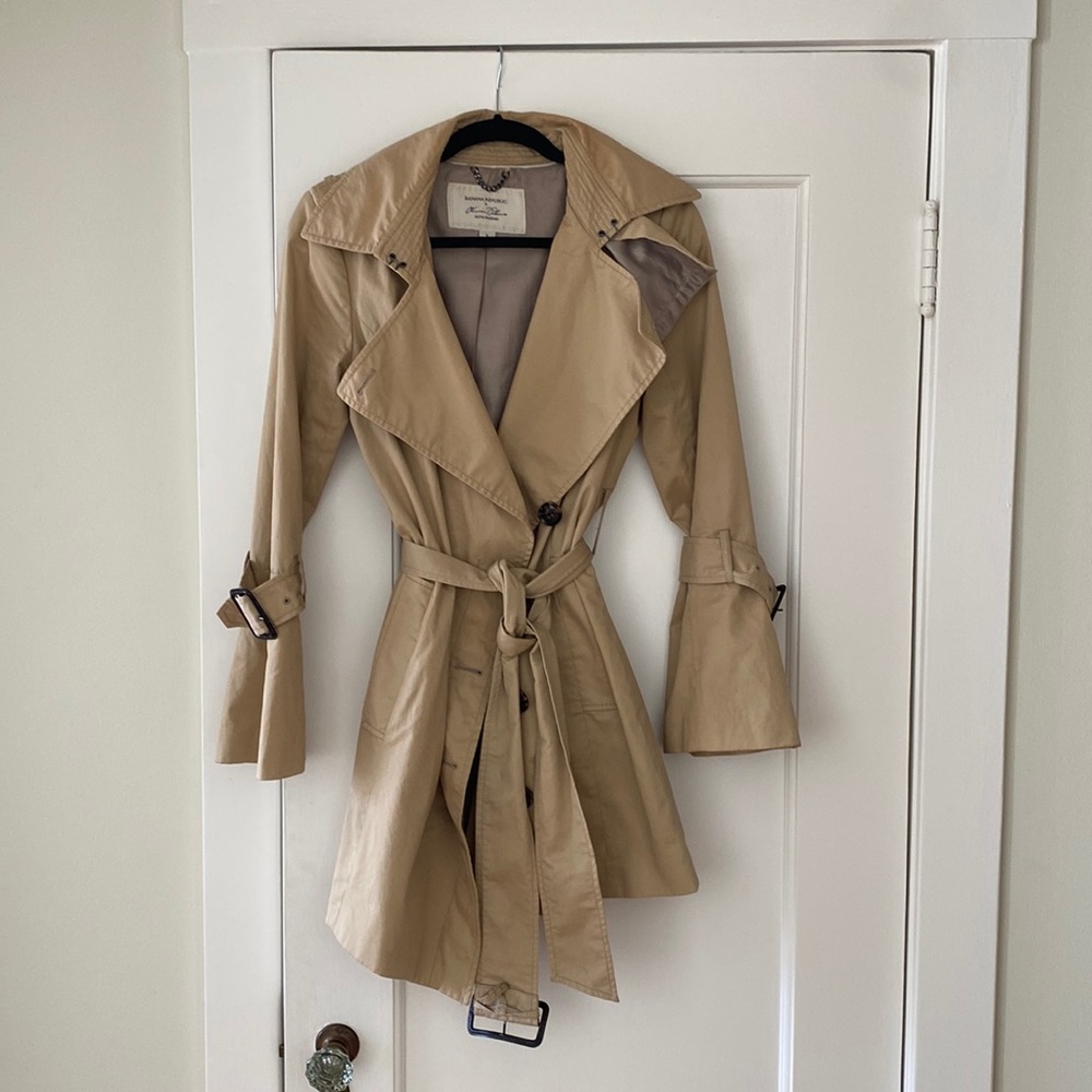Banana Republic // Canvas Trench Coat // Small